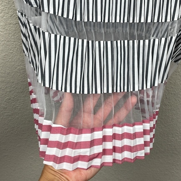 NWT Club Monaco Sunburst Tank Chemise Accordion Pleat Sheer Red White Gray M - Picture 5 of 15